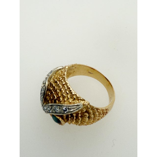 1960s Cat’s Eye Chrysoberyl and Diamond Owl’s Head Ring in 14k Yellow Gold, 7.5 For Sale - Image 6 of 6