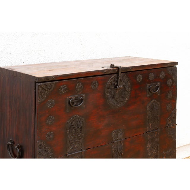 19th Century Josean Heirloom, Large Antique Bandaji Chest For Sale - Image 5 of 10