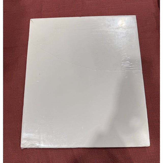 Vintage Sharon Van Etten Glossy 8x10 Photo Excellent condition The Sharon Van Etten Glossy 8x10 Photo is a collectible...