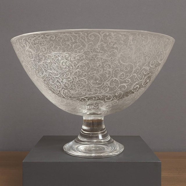 1930s Large Baccarat Crystal Centerpiece Bowl on Pedestal, 1930s For Sale - Image 5 of 5