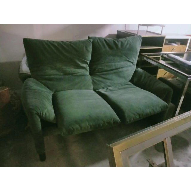 Mid-Century Modern Maralunga Sofa by Vico Magistretti for Cassina For Sale - Image 3 of 9