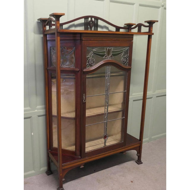 Art Nouveau Inlaid Display Cabinet by Shapland and Petter, 1890 For Sale - Image 3 of 8