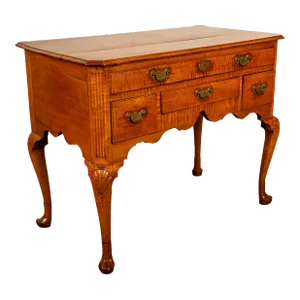 Antique Philadelphia Queen Anne Maple Dressing Table Lowboy Yale University Garvan Collection 1730