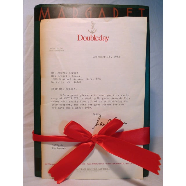 1980s Novel, Margaret Atwood's Cat's Eye, Signed - 1 Piece For Sale - Image 9 of 11
