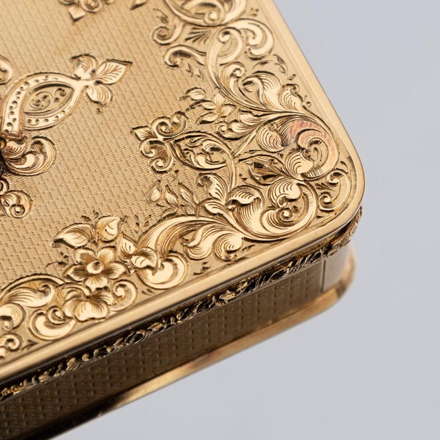 Antique 19th Century German 18k Gold & Diamond Snuff Box, Hanau, 1840s For Sale - Image 14 of 18