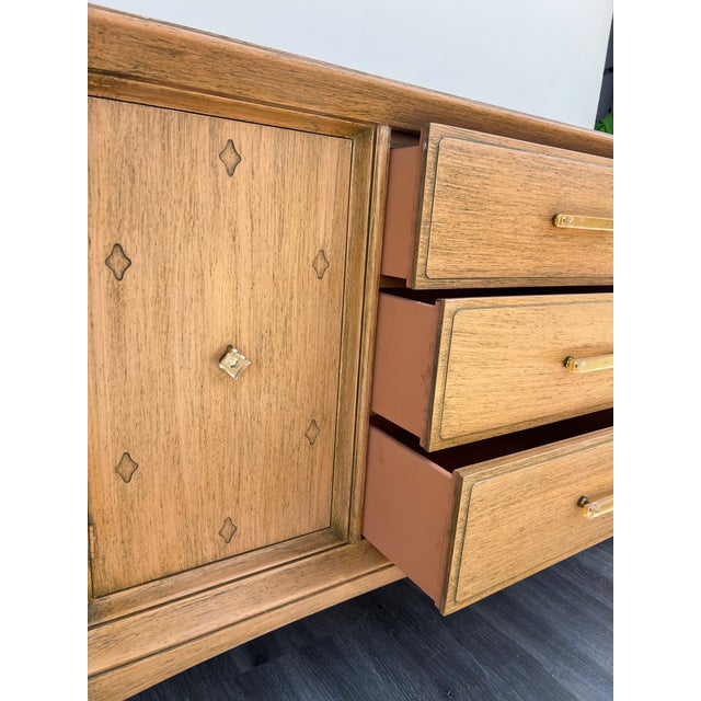 Late 20th Century Walnut Dresser of Twelve Drawers For Sale - Image 10 of 10