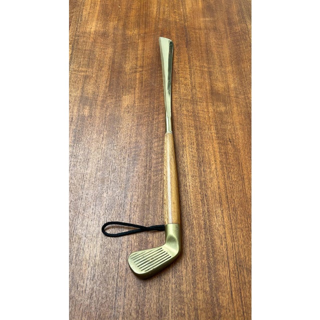 Mid-Century Modern Golf Club Style Shoehorn, 1960s, in Very Good conditions. Designed 1960 to 1969