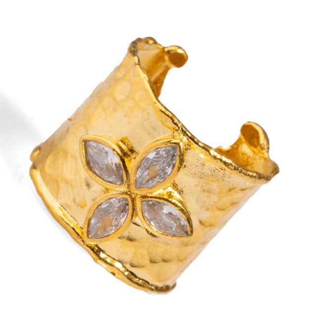 Contemporary Diamond & Gold Band Floral Chunky Cuff Ring, Size 4 For Sale - Image 3 of 7