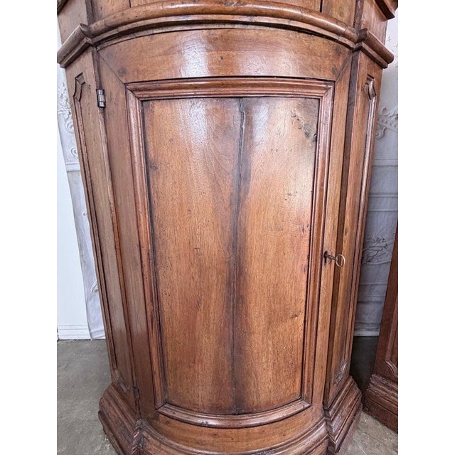 Brown Pair of 18th Century Italian Walnut Corner Cabinets For Sale - Image 8 of 17
