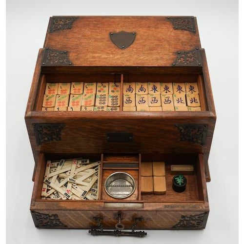Antique Asian Oriental Mahjong Set of 148 Tiles in Edwardian Oak Box, Set of 149 For Sale - Image 4 of 18