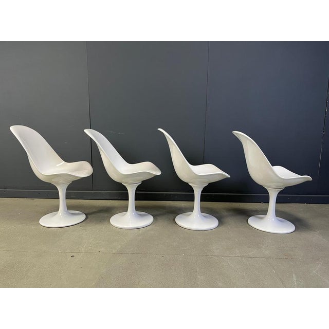 White Vintage Space Age Fiberglass Tulip Dining Chairs, 1960s, Set of 4 For Sale - Image 8 of 16