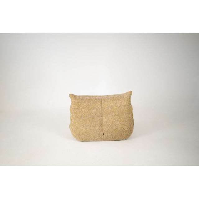 One lounge chair (87 x 102 x 70 cm) One pouf (87 x 80 x 34 cm). I have official proof of authenticity such as vintage...