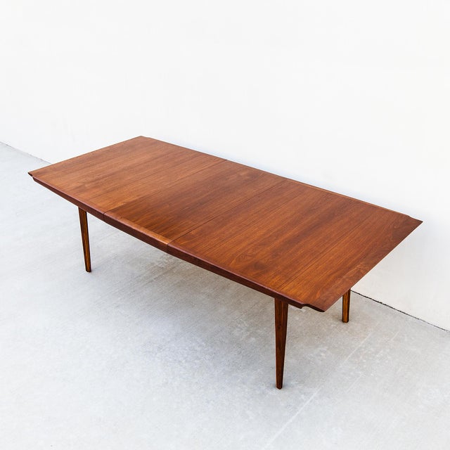 Rare 1960s Glenn of California Walnut Extension Dining Table by Richard Thompson, Attributed For Sale - Image 17 of 18