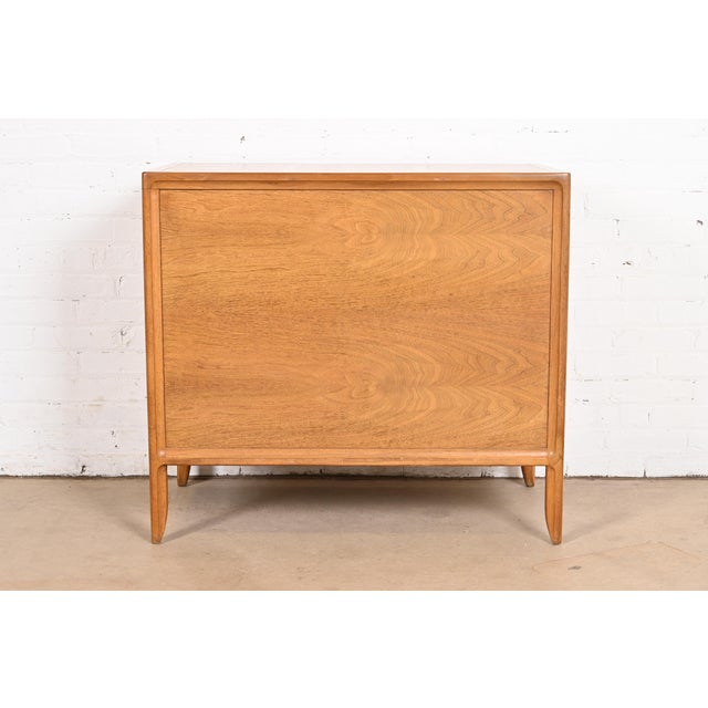 Mastercraft Mid-Century Modern Hollywood Regency Sculpted Walnut Chest of Drawers, Circa 1960s For Sale - Image 11 of 12