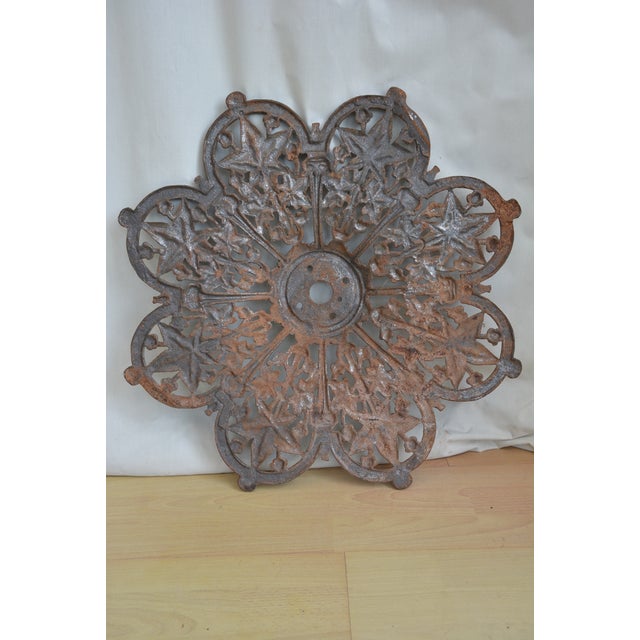 Antique Victorian Cast Iron Ceiling Rose with Ivy Leaves, 1870 For Sale - Image 12 of 14