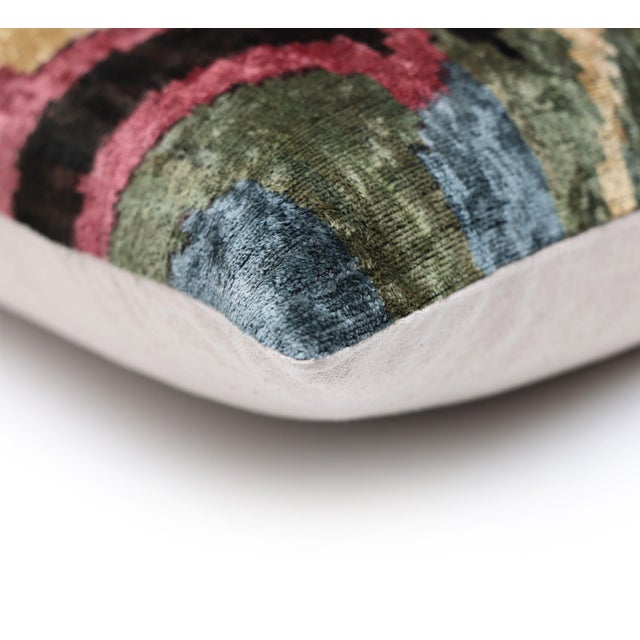 Mid-Century Modern Hand-Knotted Abstract Wave Silk Velvet Lumbar - 16x24 Sage & Mauve For Sale - Image 3 of 8