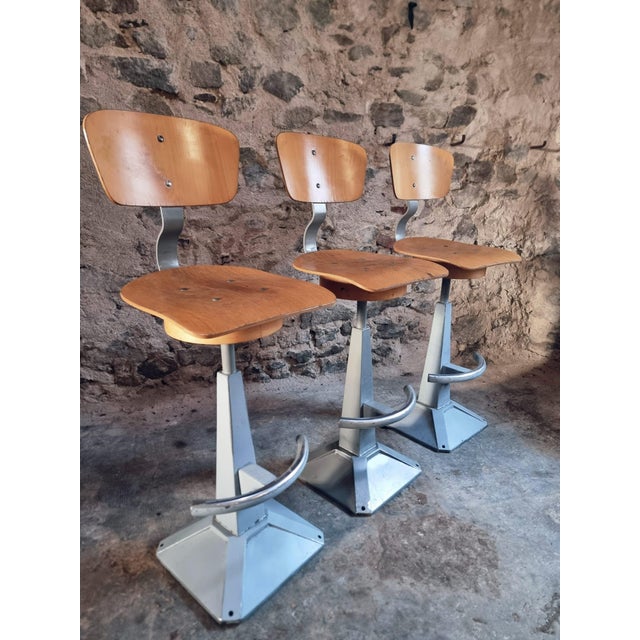 Mid-Century Modern Industrial Swivel Workshop Chairs in Wood and Metal, 1970s, Set of 3 For Sale - Image 16 of 18