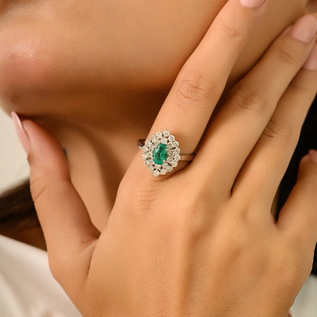 Victorian Princess Style Cluster Diamonds & Emerald 14k Gold Ring Size 5.5 For Sale - Image 4 of 13
