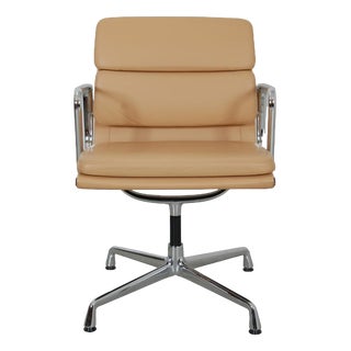 Ea-208 in Light Leather from Charles Eames For Sale