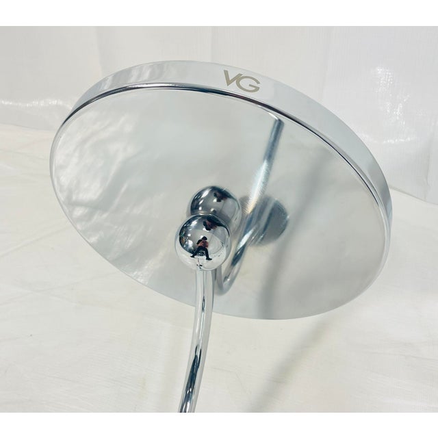 Chrome Pair of “Ionico” Chrome Wall Shelves by Vg New Trend, Italy For Sale - Image 8 of 18