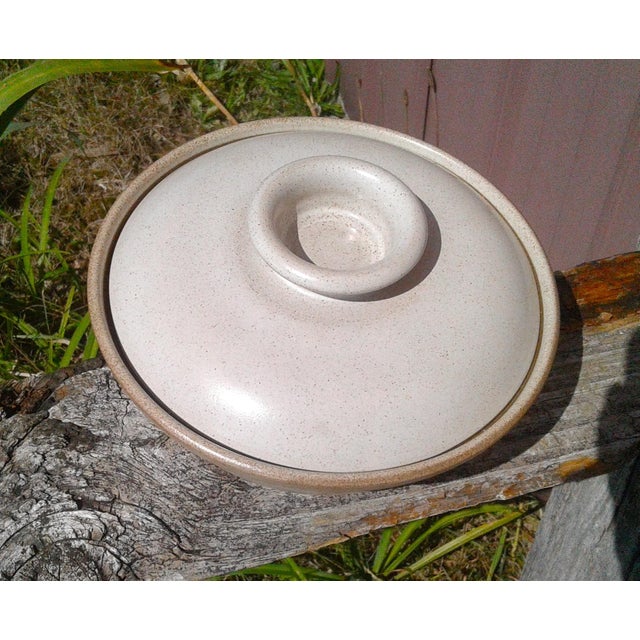 Mid 20th Century Heath Sausalito Ceramic Pottery Covered Casserole Dish Cream With Tan Rings For Sale - Image 11 of 12