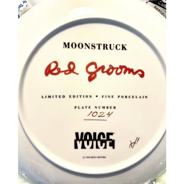 Red Grooms, Red Grooms Moonstruck Porcelain Sculpture Plate 3D Manhattan NYC Cartoon, 1994 For Sale - Image 10 of 10