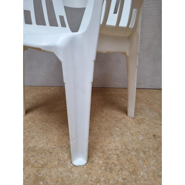 Stackable Plastic Chair by Pierre Paulin for Henry Massonnet 1980s For Sale - Image 9 of 18