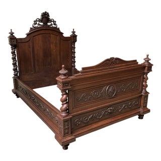 Antique Bed in Solid Oak For Sale