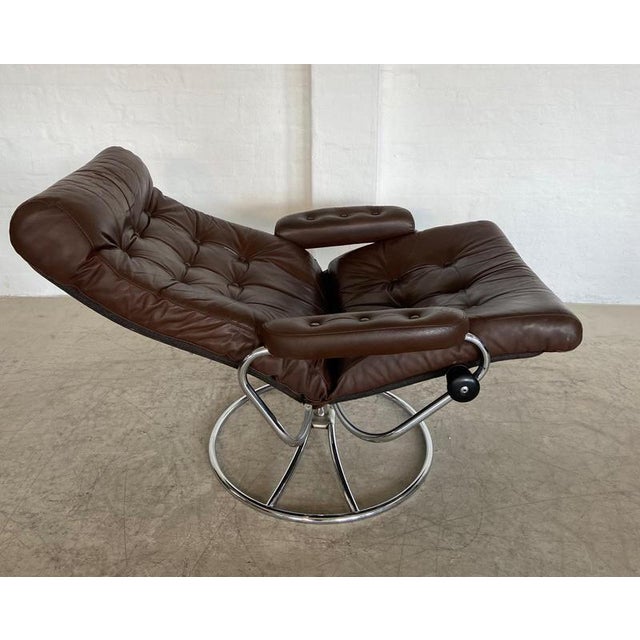 Vintage Brown Leather Ekornes Stressless Reclining Lounge Chair & Stool 1960,s For Sale - Image 12 of 18
