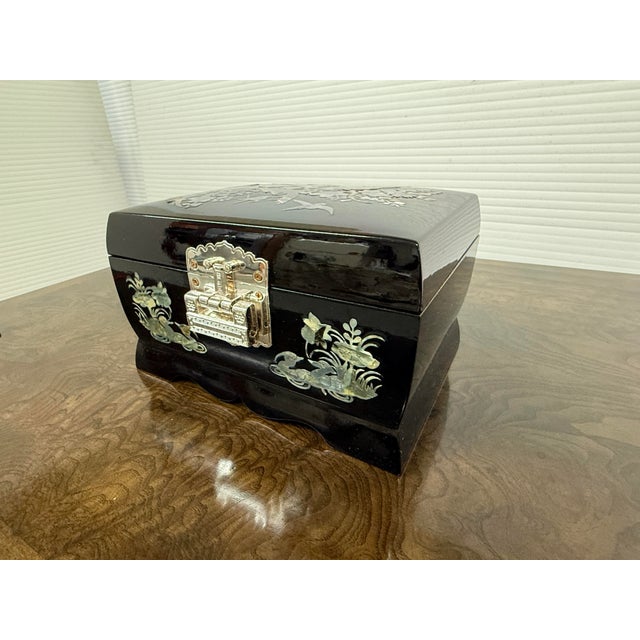 Paint Korean Black Lacquer + Mother of Pearl Locking Jewelry Box, Small For Sale - Image 7 of 12