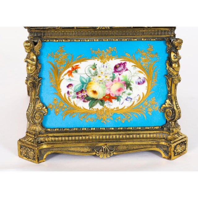 Antique 19th Century French Porcelain and Ormolu Jewellery Casket from Sèvres, 1860s For Sale - Image 11 of 18
