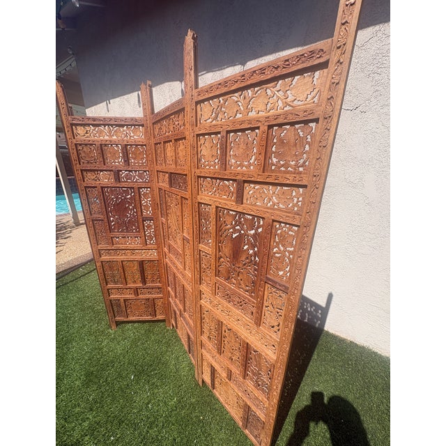 Vintage Hand-Carved Wooden Four-Panel Folding Room Divider Screen With Intricate Floral and Geometric Fretwork For Sale - Image 10 of 10