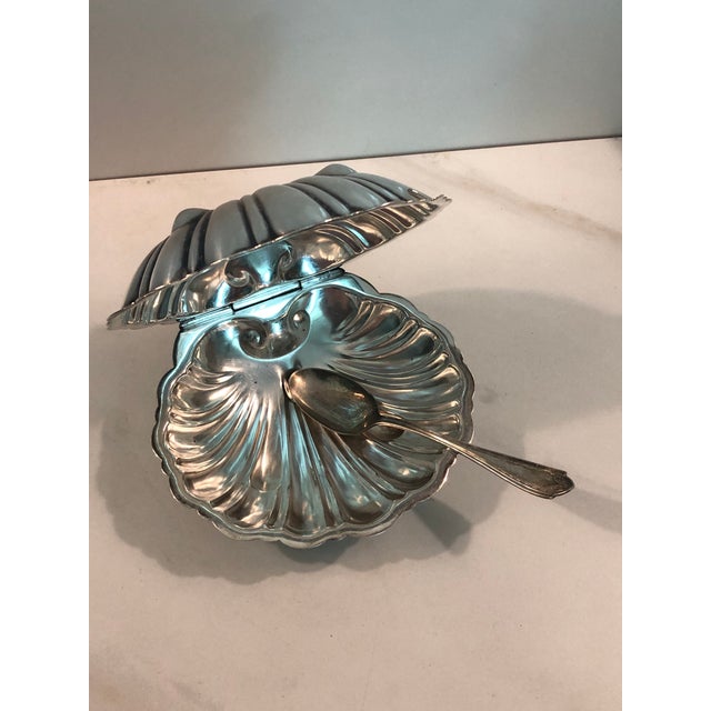 1940s England Fan Clam Shell Lidded Bowl For Sale - Image 9 of 9