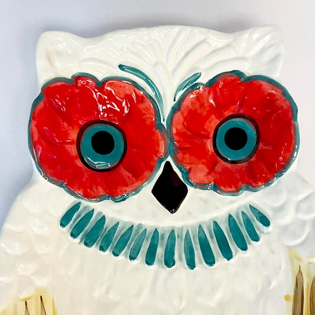 1970s Vintage Americana Ceramic Folk Art Owl Platter-Bowl, Halloween For Sale - Image 4 of 9