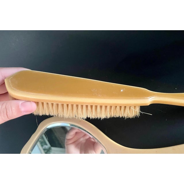 Yellow Antique Art Deco Vanity Set – 1920s Yellow Celluloid Mirror & Brush, La Coquette For Sale - Image 8 of 8