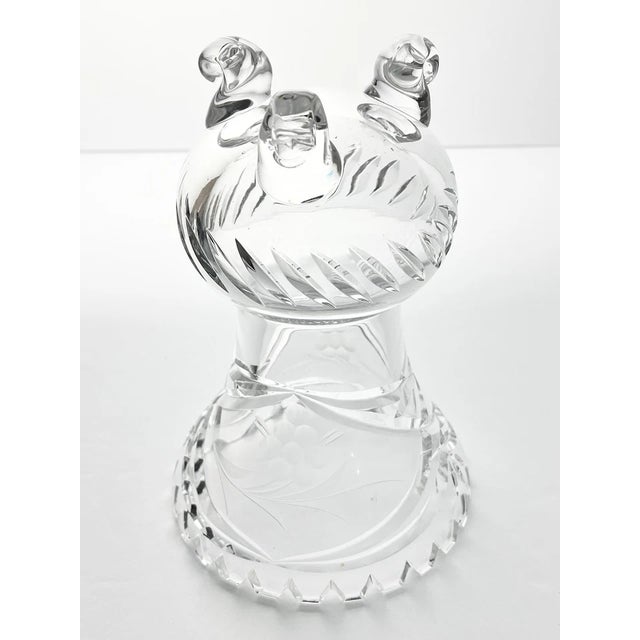 Glass 1940s Vintage Tri-Footed Cut & Etched Saw Tooth Floral Motif Crystal Vase For Sale - Image 7 of 7