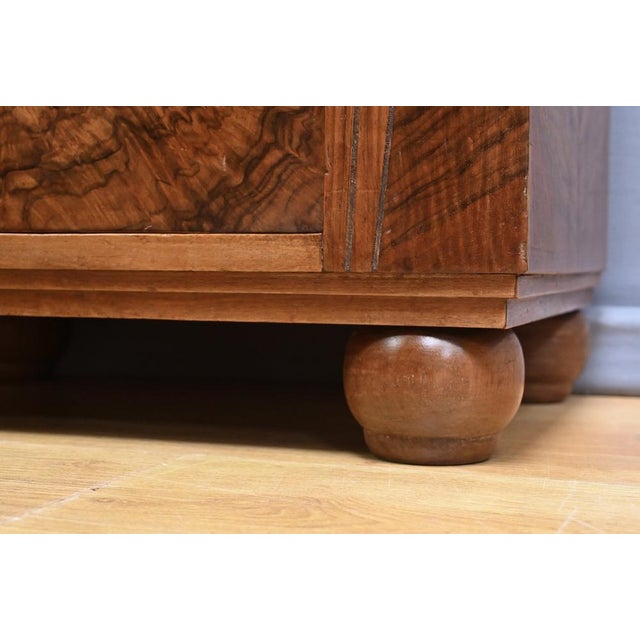 Art Deco Burr Walnut Bedside Table, 1930s For Sale - Image 13 of 18