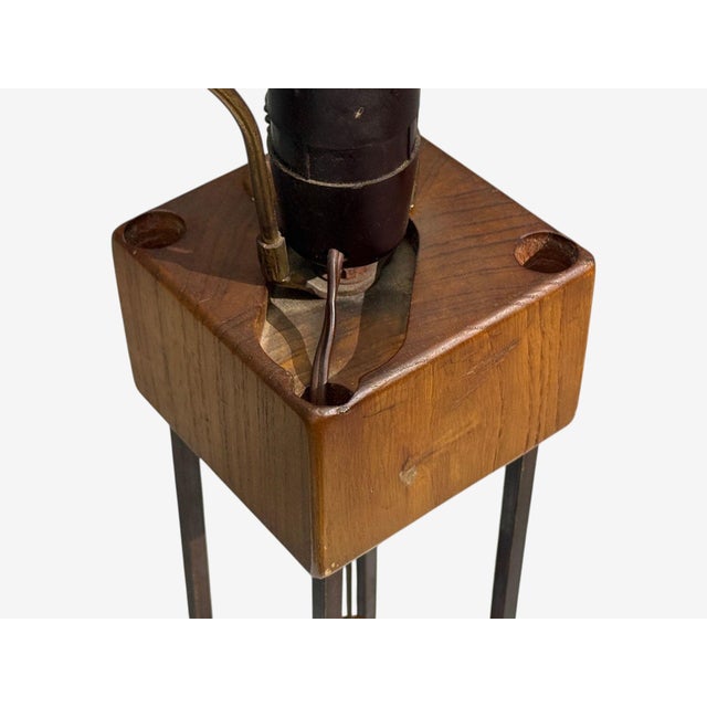 1960s American Modern, Cage Form Table Lamp, Walnut, Brass, Usa For Sale - Image 12 of 12
