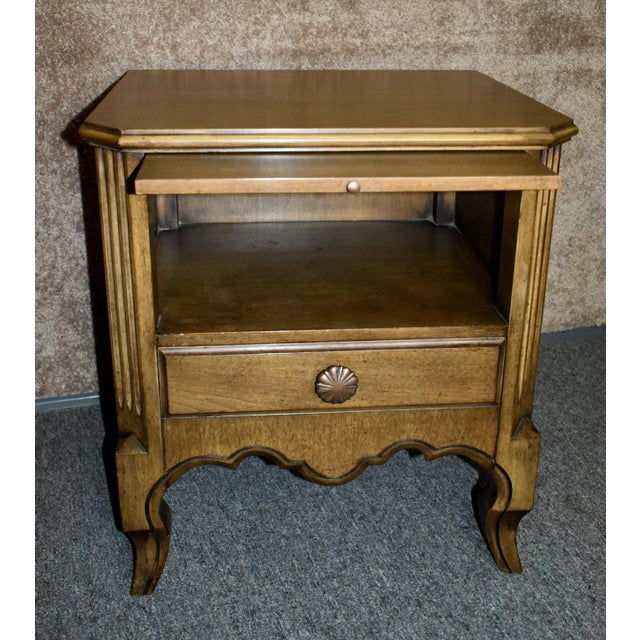John Stuart John Stuart Wood Nightstand Accent End Table French Provincial Pull Out Drawer For Sale - Image 4 of 13