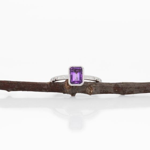 Contemporary Stella Solid 14k Gold Amethyst Ring With Natural Diamonds Accents, Emerald Cut, Size 6.75 For Sale - Image 3 of 8