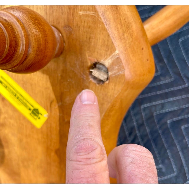 1990s Nichols & Stone Hoop Back Windsor Style Side Chairs- Set of 4 For Sale - Image 10 of 12