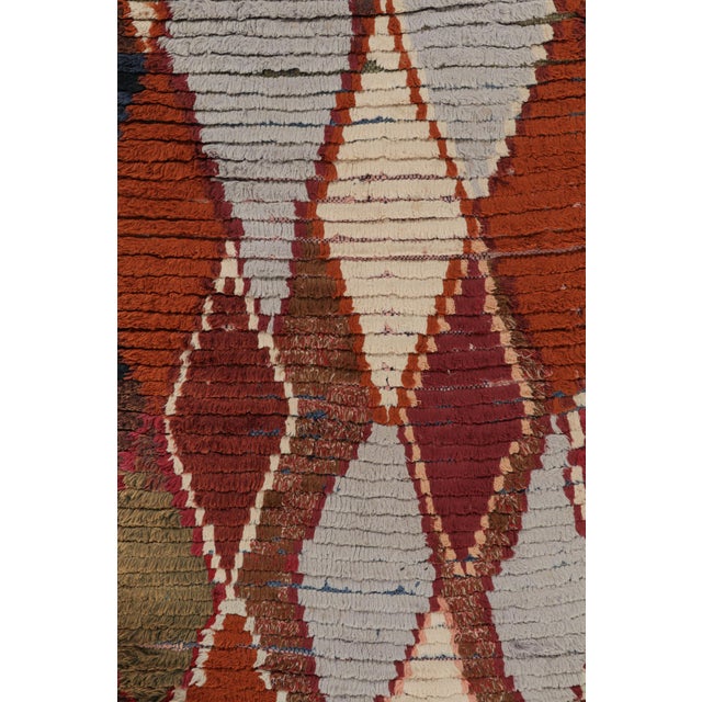 Traditional Vintage Moroccan Runner Rug, Polychromatic Geometric Patterns - Rug & Kilim For Sale - Image 3 of 7