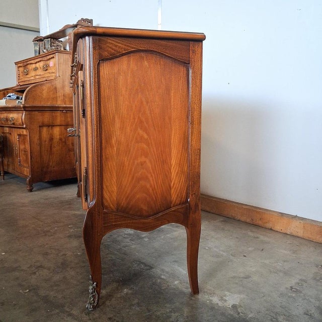 Louis XV Style Sideboard in Walnut, 1900 For Sale - Image 4 of 18