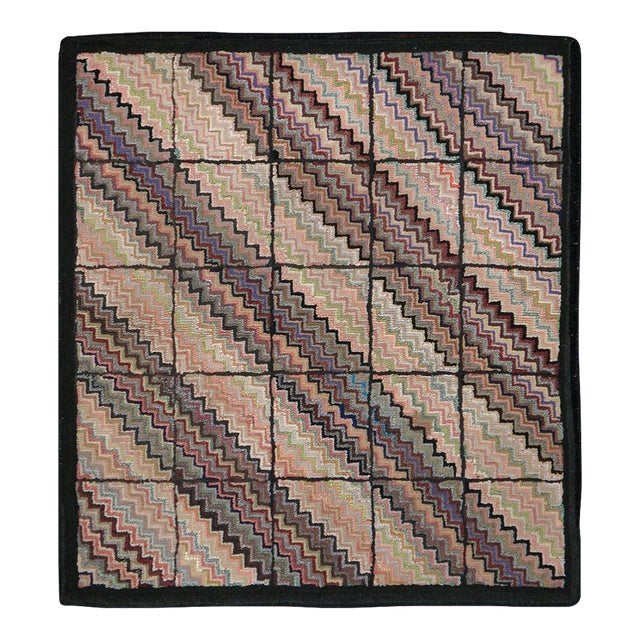 Galerie Shabab Collection Early 20th Century American Hook Rug For Sale