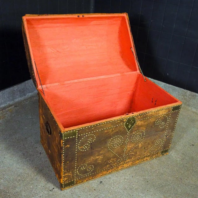 Brocante Swedish Bridal Box in Leather, 19th Century For Sale - Image 5 of 11