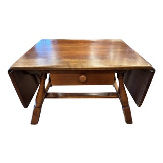 Mid-Century Cushman Colonial Creations Maple Drop-Leaf Coffee Table. Single Drawer For Sale