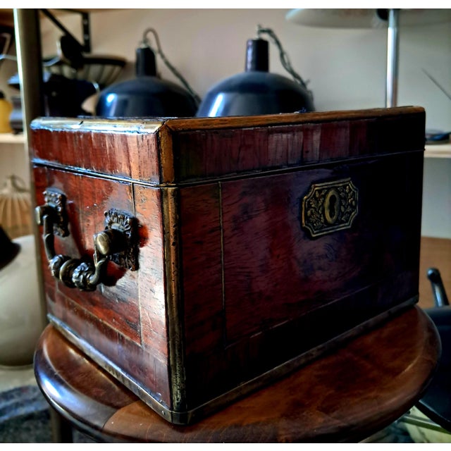 Small Victorian Travel Box in Mahogany and Brass, 1800s For Sale - Image 10 of 14
