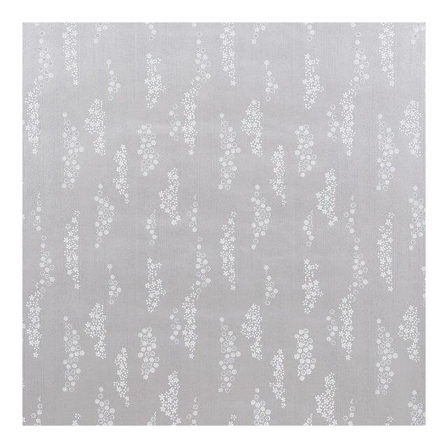 Sample - Schumacher Taki Floral Wallpaper in Moonstone For Sale