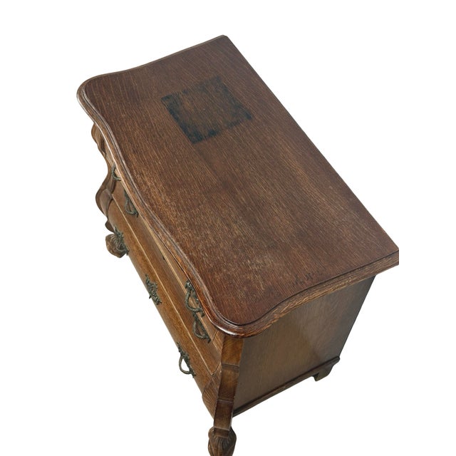 Vintage Dutch Baroque Revival Oak Bombé Three-Drawer Chest With Paw Feet For Sale - Image 14 of 18