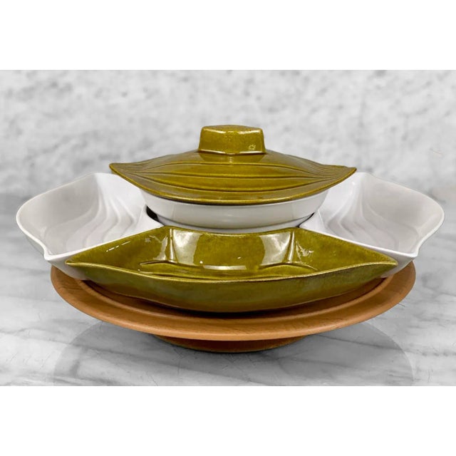 California Pottery Mid-Century California Pottery Green & White Lazy Susan Serving Platter For Sale - Image 4 of 10